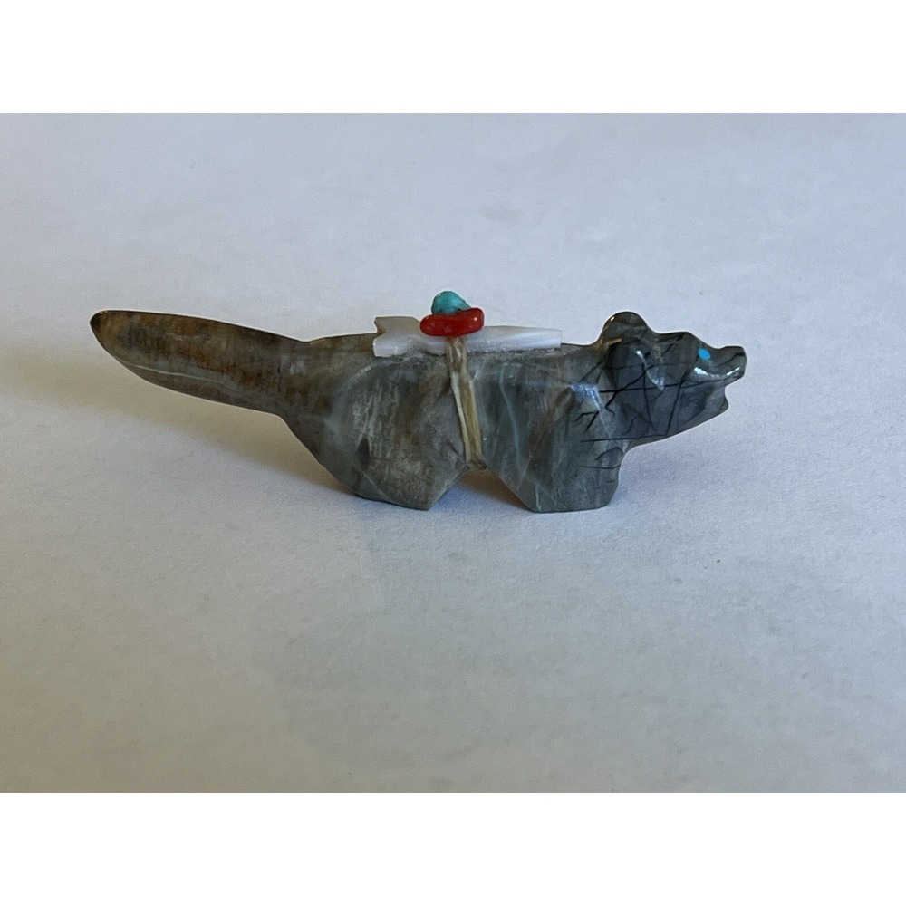 Vintage Native American Zuni Stone Beaver? Fetish w/ Pack Carved Stone